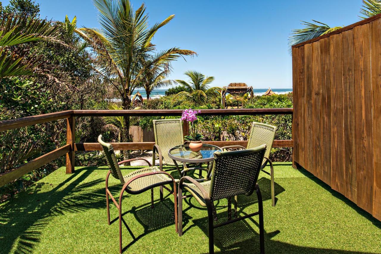 Grajagan Surf Resort Ilha do Mel Exteriör bild
