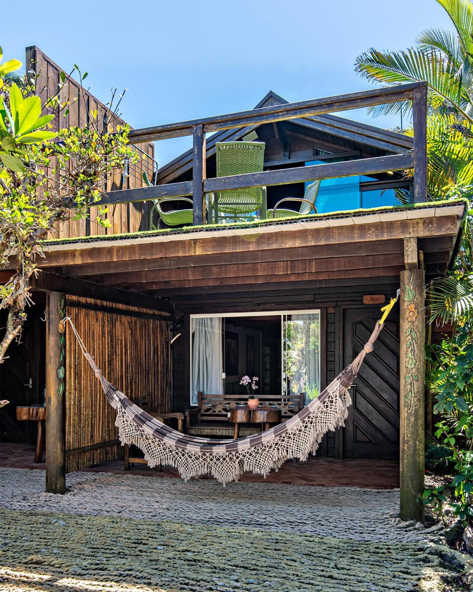 Grajagan Surf Resort Ilha do Mel Exteriör bild