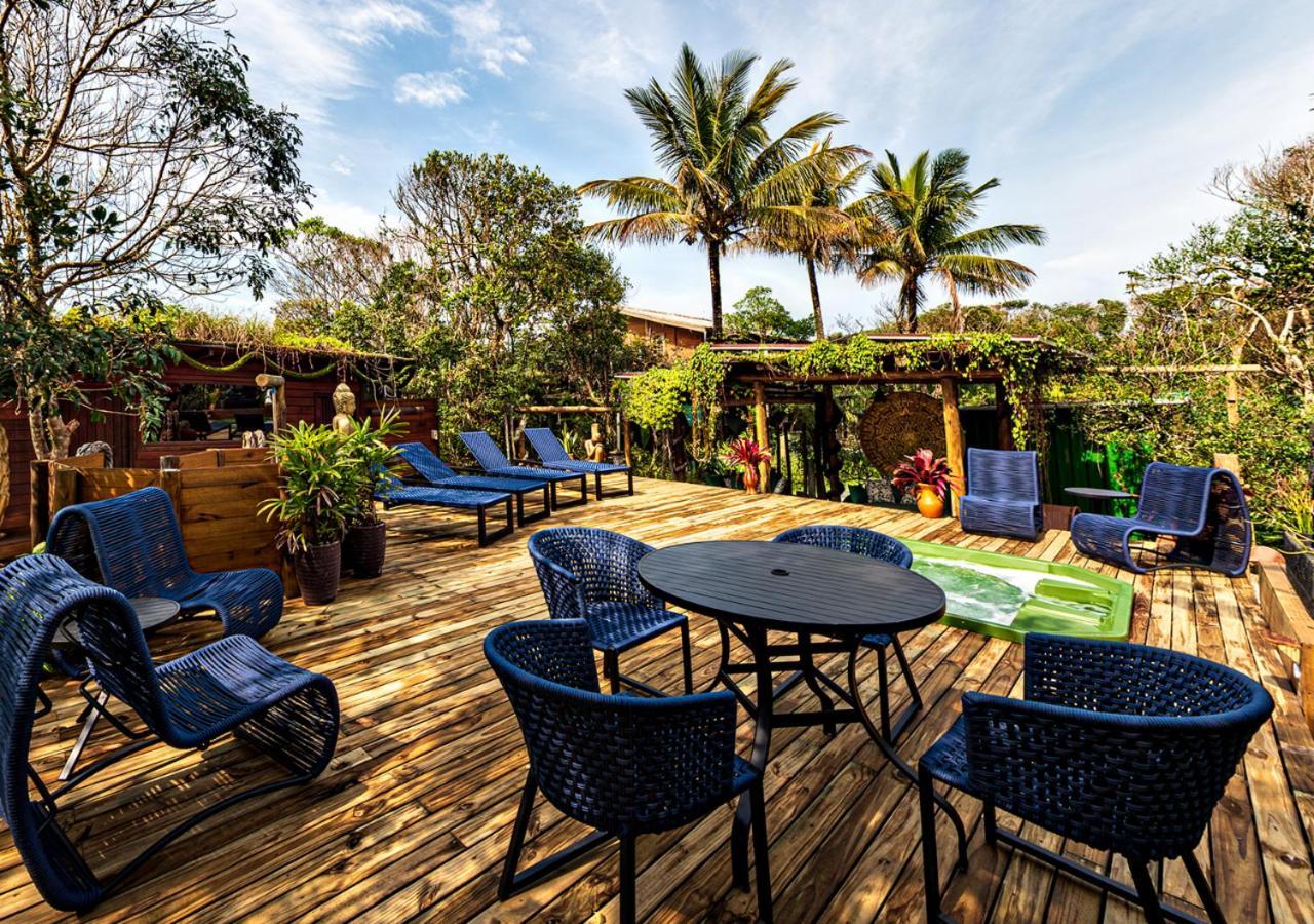 Grajagan Surf Resort Ilha do Mel Exteriör bild