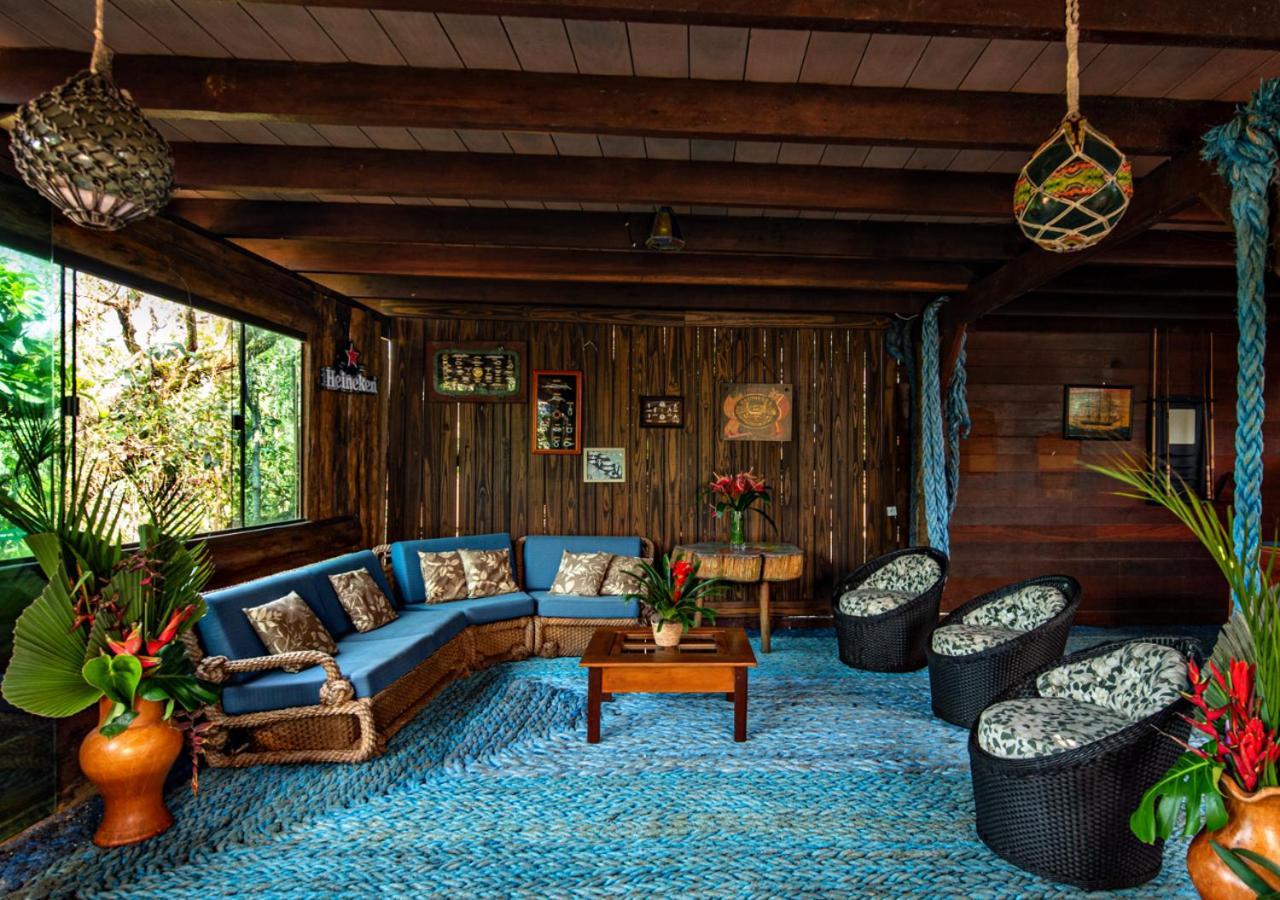 Grajagan Surf Resort Ilha do Mel Exteriör bild