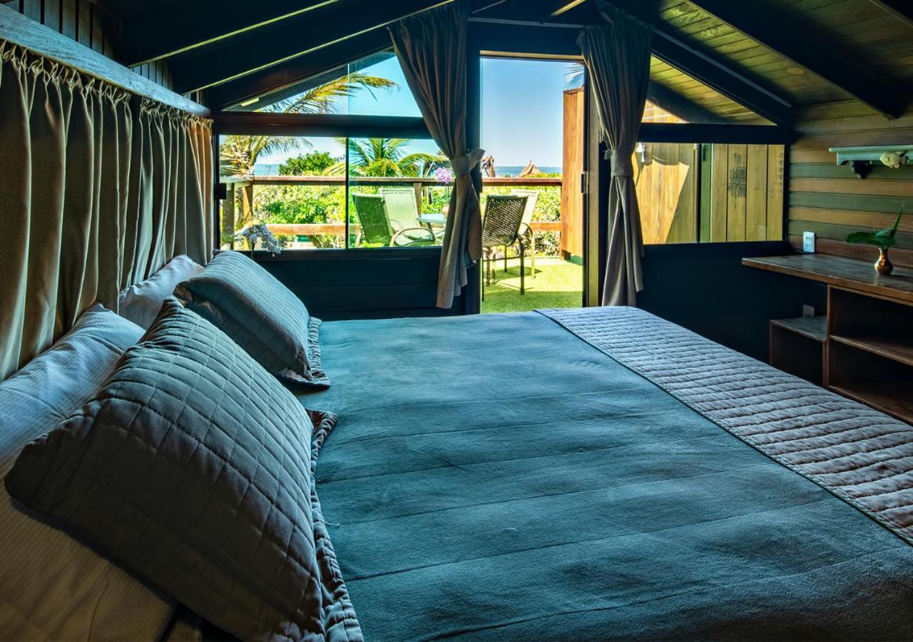 Grajagan Surf Resort Ilha do Mel Exteriör bild